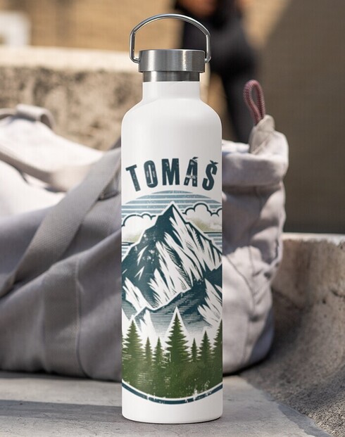 Termoska s bambusovým vekom pre cestovateľov