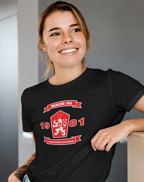 Dámske tričko s levom a znakom ČSSR