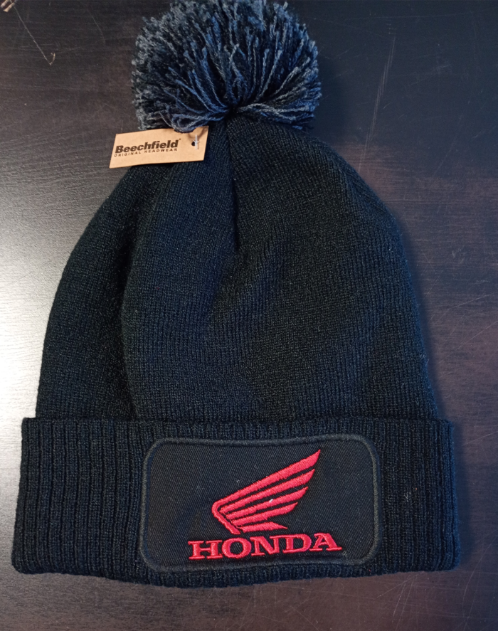 Unisex pletená čepice s bambulí a vlastním potiskem